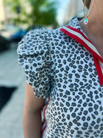 Animal Print Ruffle Top Entro