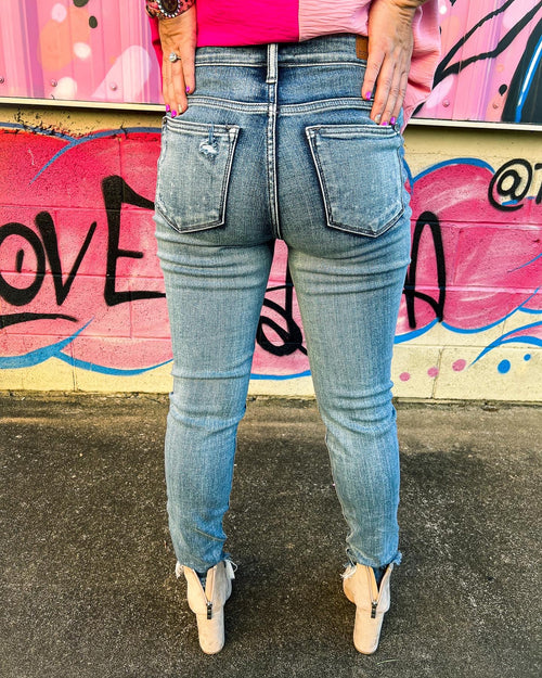 Judy Blue Destroyed Skinny Jeans